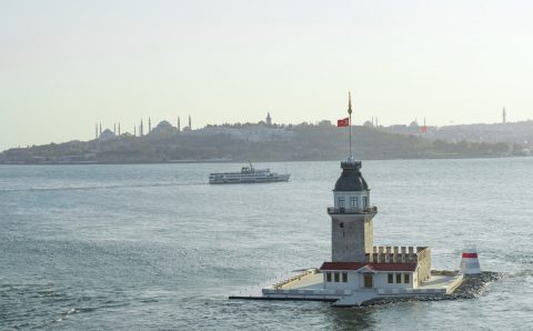 Istanbul yolg’iz sayohatchilar uchun umrida bir marta bo’ladigan unutilmas tajribalarni taqdim etadi