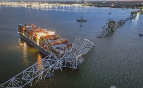 AQSHda avtomagistral ko‘prik qulab tushdi