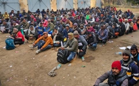 Urushga qaramay minglab hindlar Isroilda ishlash uchun navbat kutyapti