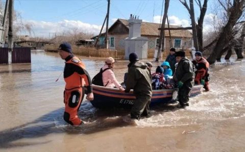 Qozogʻistonda suv toshqinlari tufayli 100 mingga yaqin odam evakuatsiya qilindi